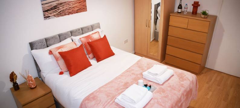 哈罗的可爱的2床公寓(Lovely 2-Bed Apartment in Harrow)图片