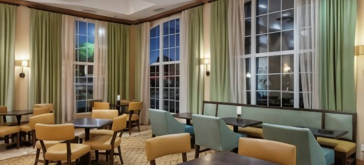 奥斯汀机场欢朋套房酒店(Hampton Inn & Suites Austin-Airport)图片