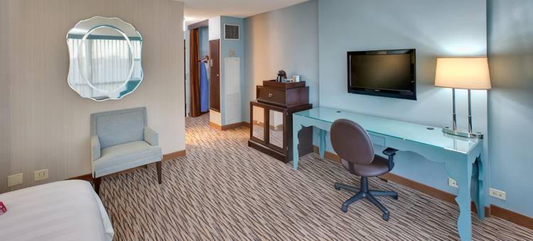 洲际旗下皇冠假日伦巴第唐纳斯格罗夫酒店(Crowne Plaza Lombard Downers Grove)图片