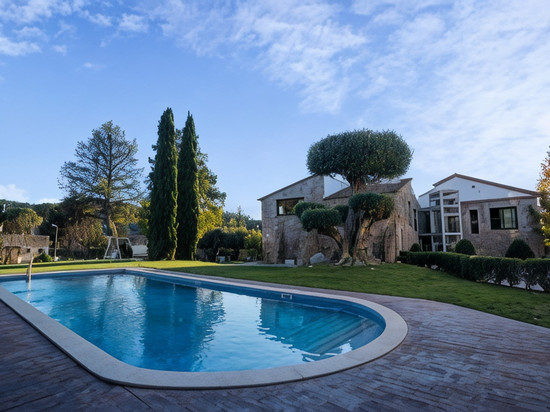 金色巴塞罗那酒店