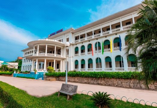 Royal Orchid Brindavan Garden Mysore Hotel Overview