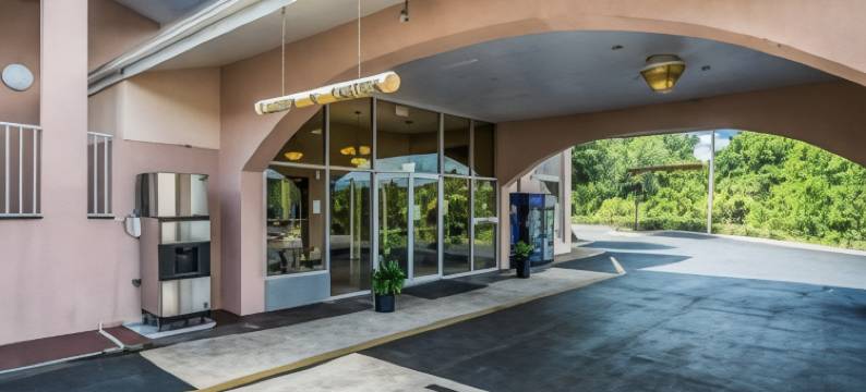 盖恩斯维尔大学区罗德威酒店(Rodeway Inn Gainesville - University Area)图片