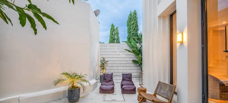 Lily 11 - Pererenan 热带两卧室泳池别墅(Lily 11 - Tropical 2BR Pool Villa in Pererenan)图片