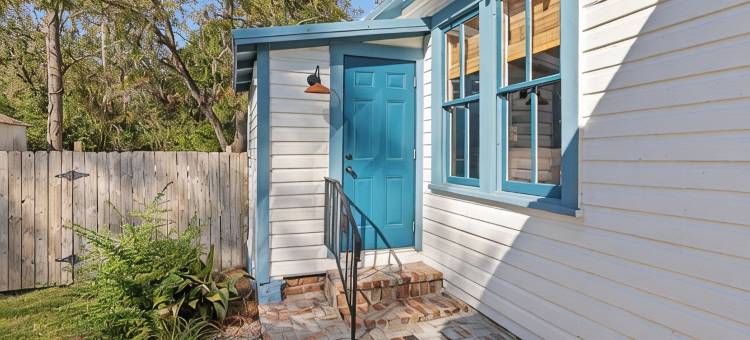 佛罗里达州校舍–历史名城蒙蒂塞洛迷人度假屋.(Welcome to The Schoolhouse – A charming cottage in historic Monticello, Florida.)图片