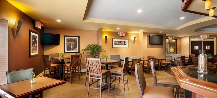 纽约肯尼迪机场希尔顿逸林酒店(DoubleTree by Hilton New York JFK Airport)图片