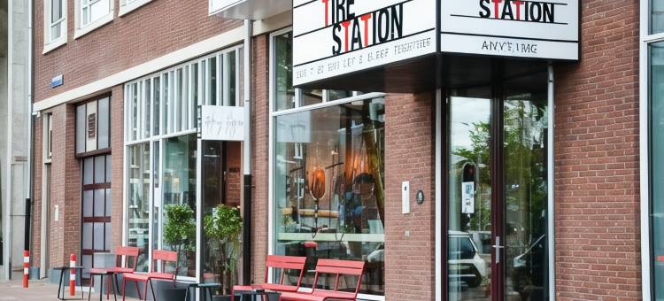 提尔站意识酒店(Conscious Hotel the Tire Station)图片