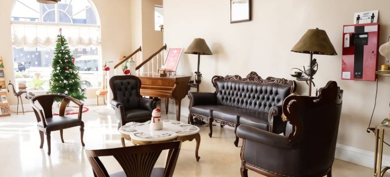 Oaak Tree Hotel图片