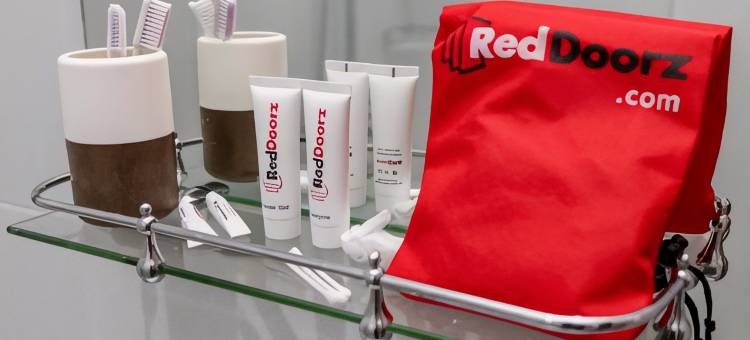 红多兹酒店-近布顿力宝广场(RedDoorz near Lippo Plaza Buton)图片