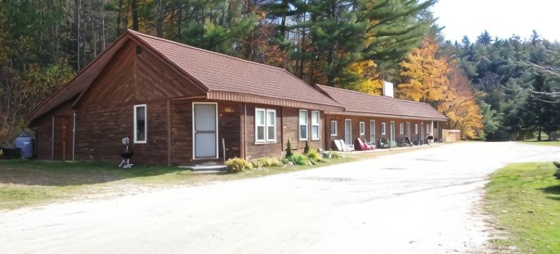 派恩克雷斯特汽车旅馆及小屋(Pine Crest Motel & Cabins)图片