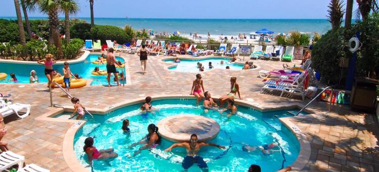 珊瑚海滩度假村(Coral Beach Resort)图片