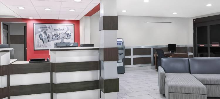 贝德福德DFW机场西速8酒店(Super 8 by Wyndham Bedford DFW Airport West)图片