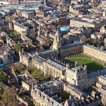 英国8日7晚私家团
