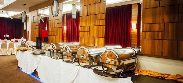 而连突达鲁尔马克穆尔酒店(Hotel DarulMakmur Jerantut)图片