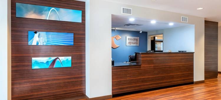 圣路易机场主流套房(MainStay Suites St. Louis Airport)图片