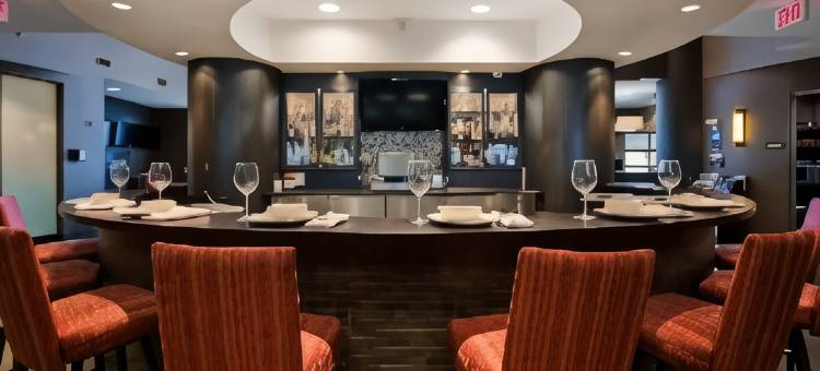 自由港贝斯特韦斯特精品套房酒店(Best Western Premier Freeport Inn Calgary Airport)图片