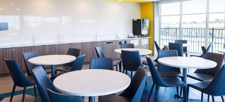 Microtel Inn & Suites by Wyndham Milford图片