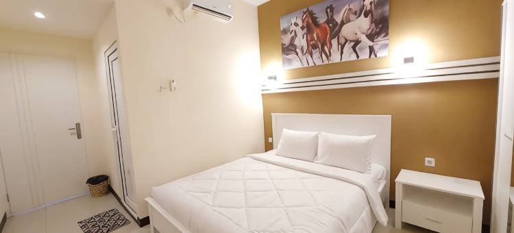 龙市酒店 - 近三邦利马三宝垄 - 美特拉酒店(Rons City Hotel Near Simpang Lima Semarang Mitra RedDoorz)图片