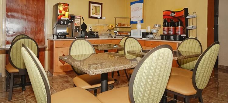 品质酒店，位于文兰(Quality Inn Vineland)图片