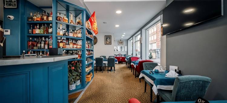 BRIT HOTEL PRIVILEGE 里齐约– 艺术别墅(Brit Hotel Privilege Lisieux - la Villa des Arts)图片