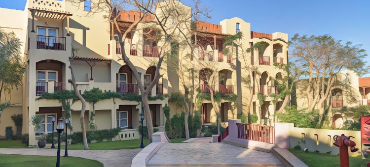 塔拉湾滨海广场酒店(Marina Plaza Hotel, Tala Bay)图片