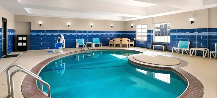 智选假日套房酒店登顿- UNT - TWU(Holiday Inn Express & Suites Denton North)图片