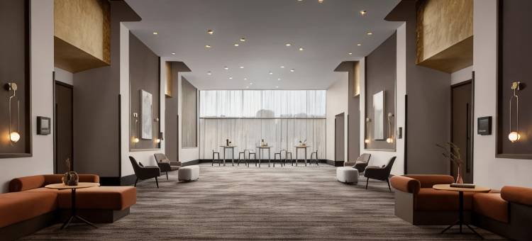 西密尔沃基万丽酒店(Renaissance Milwaukee West Hotel)图片