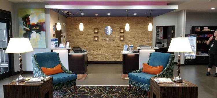 土萨I-44西-66号公路舒适套房酒店(Comfort Inn & Suites Tulsa I-44 West - Rt 66)图片