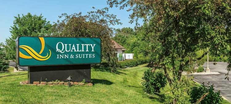 梅森高速公路42号郊区开放式客房酒店(Suburban Studios Mason Hwy 42)图片