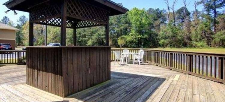 舒适套房酒店-近罗宾斯空军基地正门(Comfort Inn & Suites - Near Robins Air Force Base Main Gate)图片