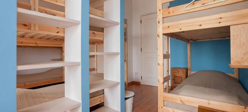 桃花园埃里塞拉寒山青年旅舍(Ericeira Chill Hill 2 – Peach Garden)图片