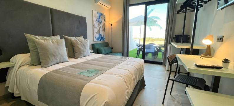 On The Residence图片