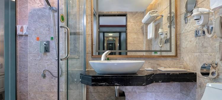 维也纳国际酒店(云浮市中心益华广场店)图片