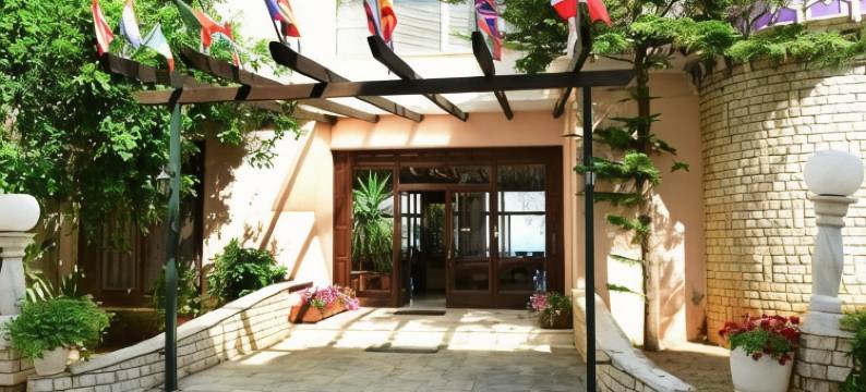 优雅海滩酒店(Elegant Beach Hotel)图片