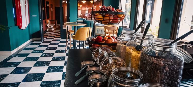 莱斯维涅斯布兰彻斯酒店(Logis Vignes Blanches Hôtel Cosy et Restaurant de Terroir)图片