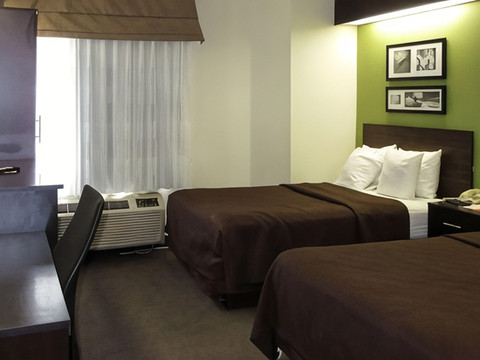 奥尔巴尼南罗德威酒店