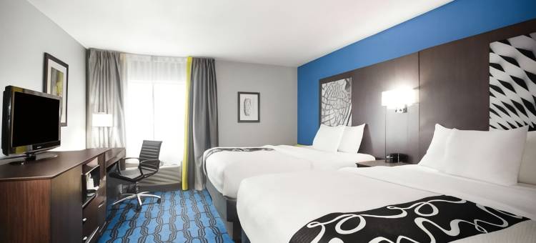 圣路易斯黑兹尔伍德机场北拉昆塔温德姆酒店(La Quinta Inn by Wyndham St. Louis Hazelwood - Airport North)图片