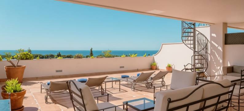 瓜达尔品公寓(Guadalpin Suites)图片