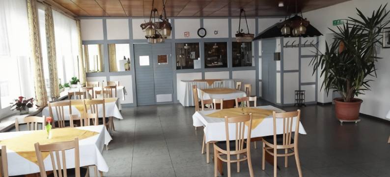 到Reinhartswald的旅馆酒店(Hotel Garni Zum Reinhardswald)图片