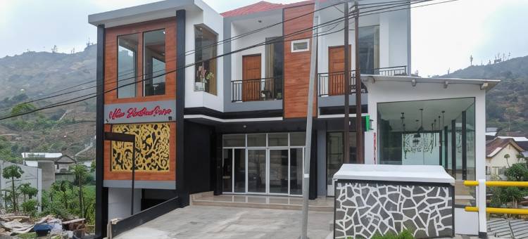 RedDoorz Syariah Near Gerbang Dieng 2图片