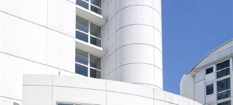 塞祖尔阿菲尔图尔伦纳德达芬奇酒店(Séjours & Affaires Tours Léonard de Vinci)图片