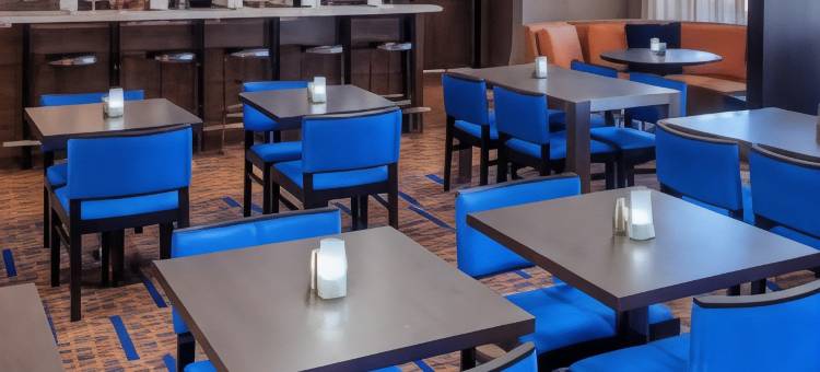 特克萨卡纳万怡酒店(Courtyard Texarkana)图片