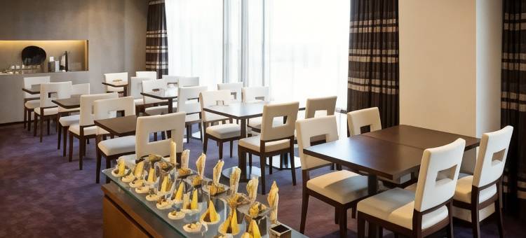 水原华美达广场酒店(Ramada Plaza by Wyndham Suwon)图片