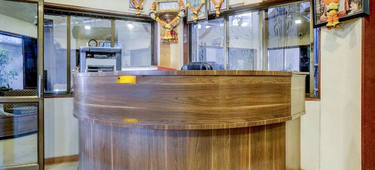 Fabhotel 桑卡尔普旅馆(Fabhotel Sankalp Inn)图片
