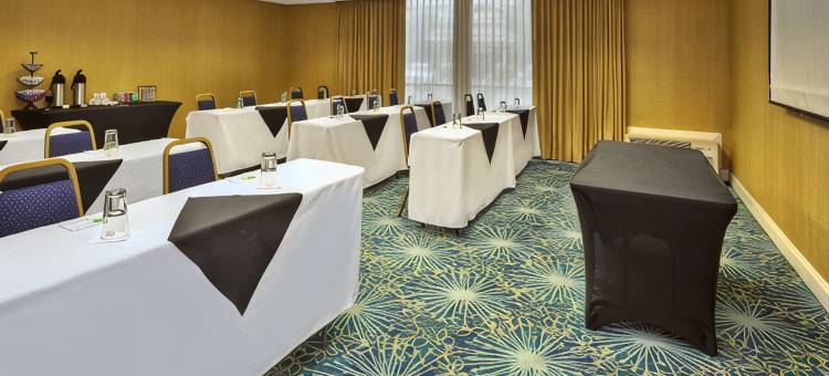 Holiday Inn 阿克伦的西(Spark by Hilton Akron Fairlawn)图片