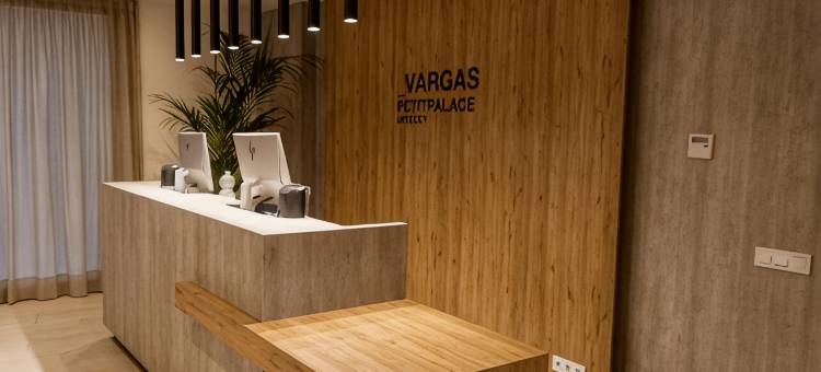 小宫殿瓦尔加斯酒店(Petit Palace Vargas)图片