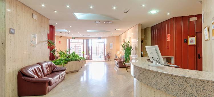 普埃托利亚诺酒店(Hotel Puertollano)图片