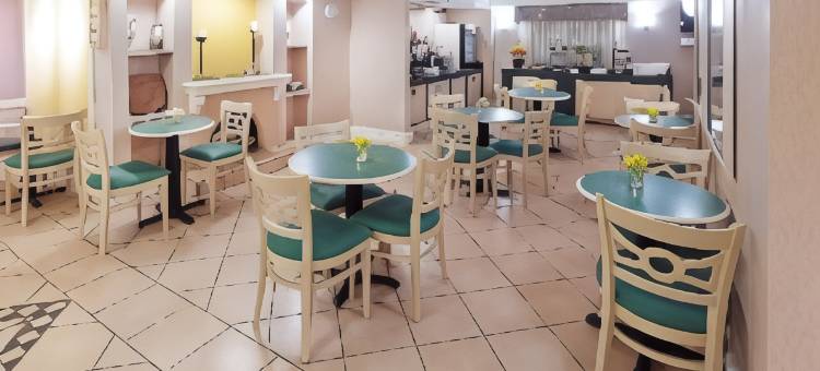 埃尔帕索东罗马兰德拉昆塔温德姆酒店(La Quinta Inn by Wyndham El Paso East Lomaland)图片