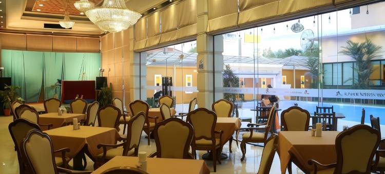 罗恩佩帝都酒店(Ruean Phae Royal Park Hotel)图片