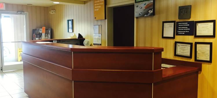 不伦瑞克美洲贝斯特维佑套房酒店(Americas Best Value Inn & Suites Brunswick)图片