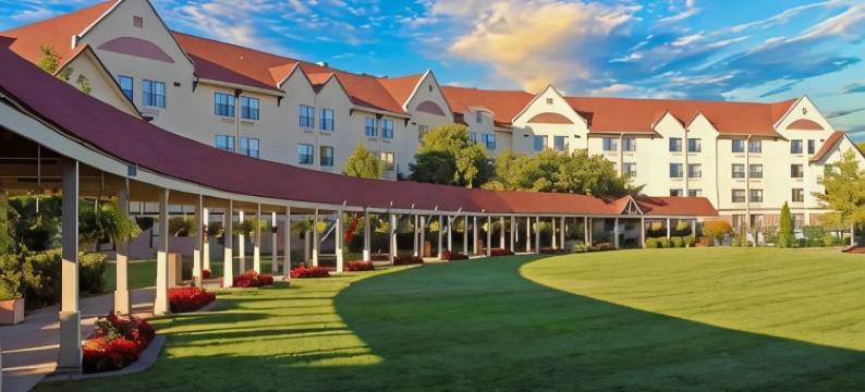 布兰森山坡酒店(The Branson Hillside Hotel)图片